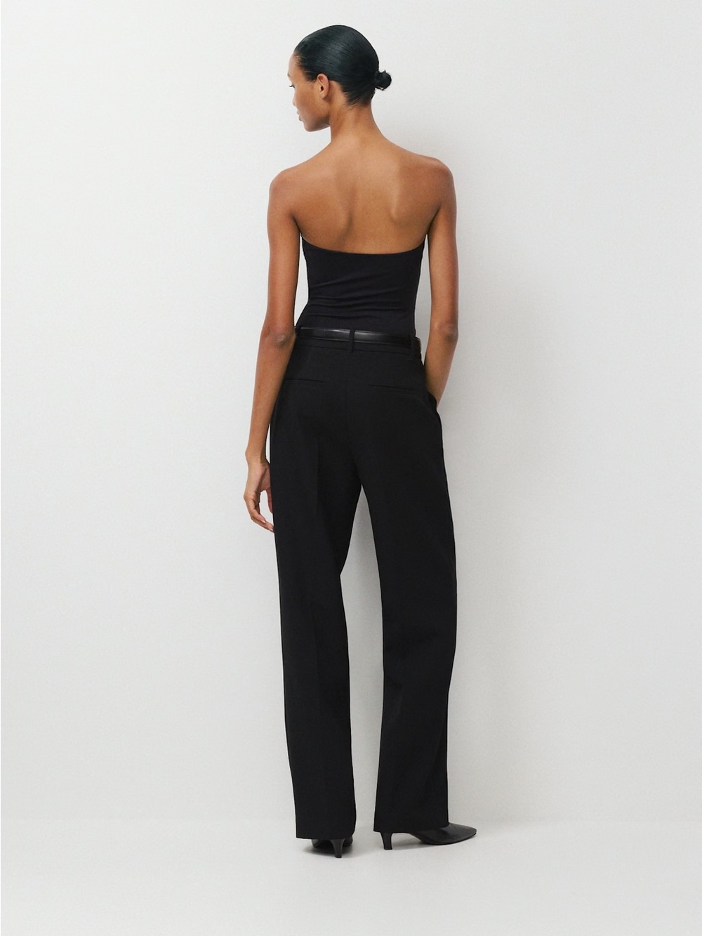 Aritzia Contour Appeal Tube Top - Picture 3 of 3